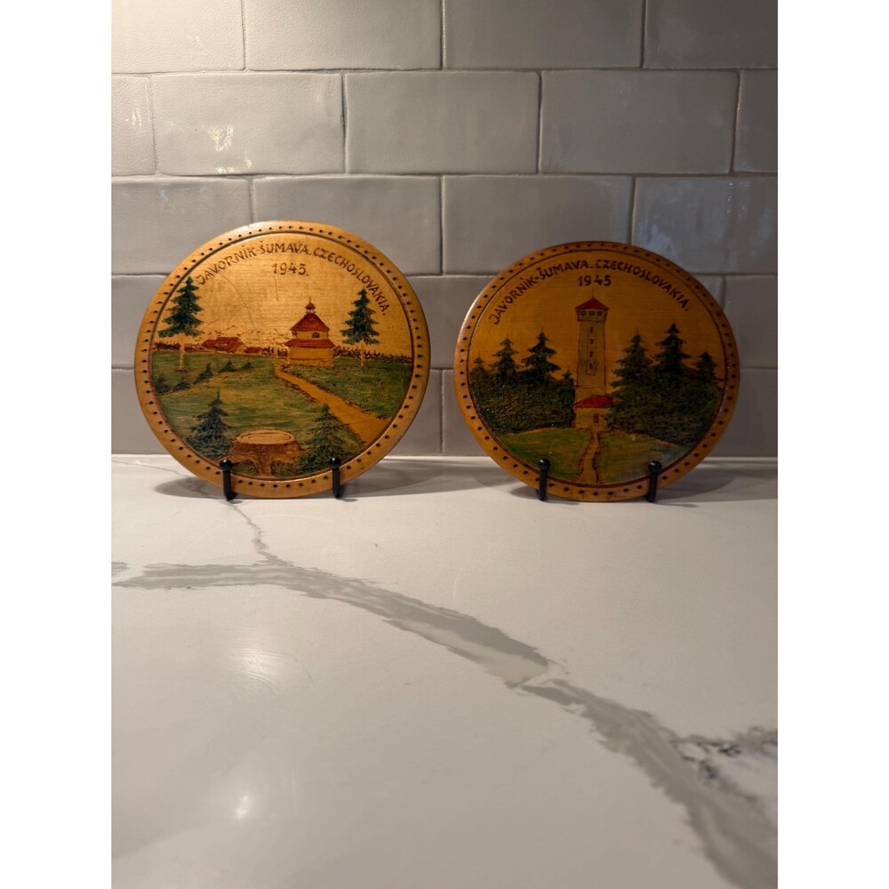 Vintage 1945 Czech Folk Art Wooden Plates, Javornik Sumava Czechoslovakia